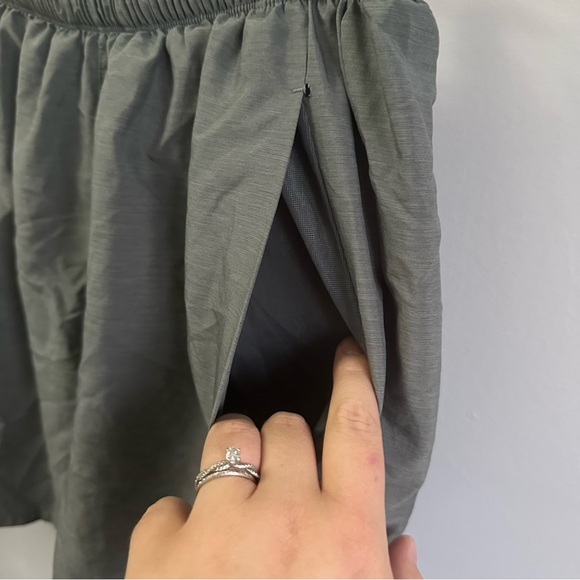 Nike Athletic Shorts in Forest Green Medium | Drawstring Loose Fit Back Pocket - Picture 5 of 13